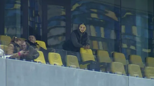 Zlatan Ibrahimovic a fost în tribune la FCSB - Hermannstadt pe Arena Naţională. Farsa anului în Superliga