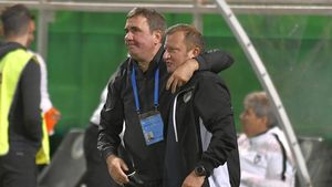 Gică Hagi, reacție despre Dorinel Munteanu. Tot mai contestat în Superliga, fostul fotbalist al Generației de Aur e lăudat de „Rege”