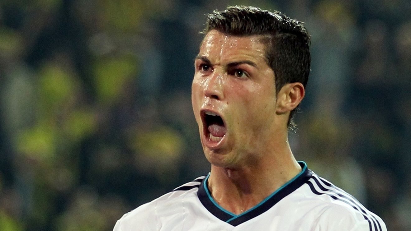 Cristiano Ronaldo s-a luat la ceartă cu Poliția din Madrid!** Unul dintre agenți i-a lovit mașina cu o lanternă. Vezi ce s-a întâmplat