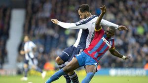 "Superstarul" Yannick Bolasie, eroul unui fan al lui Crystal Palace