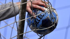 Antrenorul din handbalul românesc, care a format mari campioni, a încetat din viaţă