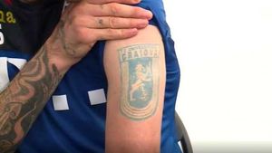 Olteanul Adrian Stoian i-a pus pe jar pe cei de la U Craiova! S-a prezentat în fața lui Becali cu tatuajul său și a spus totul: "Oricum, CSU nu e Craiova"