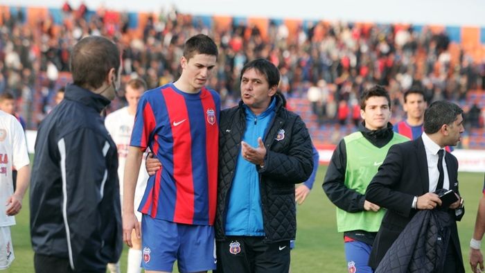 EXCLUSIV** Steliștii 'cad' pe capete! Gardoș și Kapetanos, OUT cu "U" Cluj! VEZI echipa probabilă a Stelei!