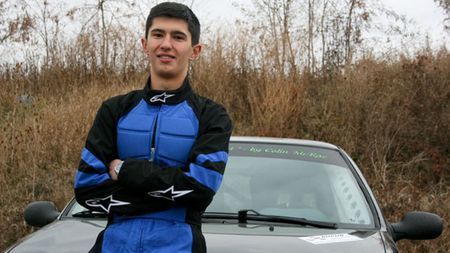 SENZAȚIONAL!** Nu are permis, dar e campion la raliuri!