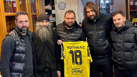 Antrenorii echipei FC Brașov, Dan Alexa și Ștefan Grigorie, pelerinaj la Muntele Athos. Întâlnire că părintele Pimen: ”Păstrați legătura cu Dumnezeu”
