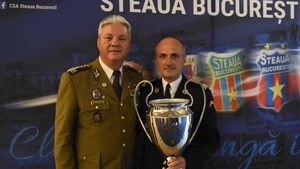 Talpan îl "rupe" pe colonelul Mocanu: comandantul clubului Steaua a ajuns în funcție numit pe pile, după modelul șefilor Poliției Olt - incompetenți susținuți politic, incapabili să salveze fata răpită și ucisă la Caracal după ce a sunat de 3 ori la 112