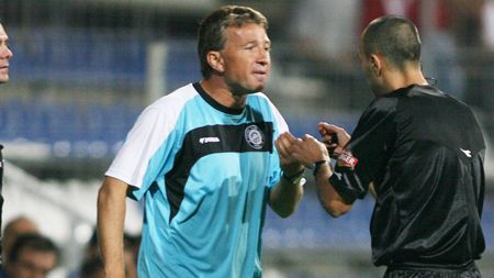 Petrescu: "Suntem pe primul loc! Arbitrii o să ne facă praf"