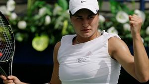 Monica Niculescu s-a calificat în turul semifinalele probei de dublu la Stanford
