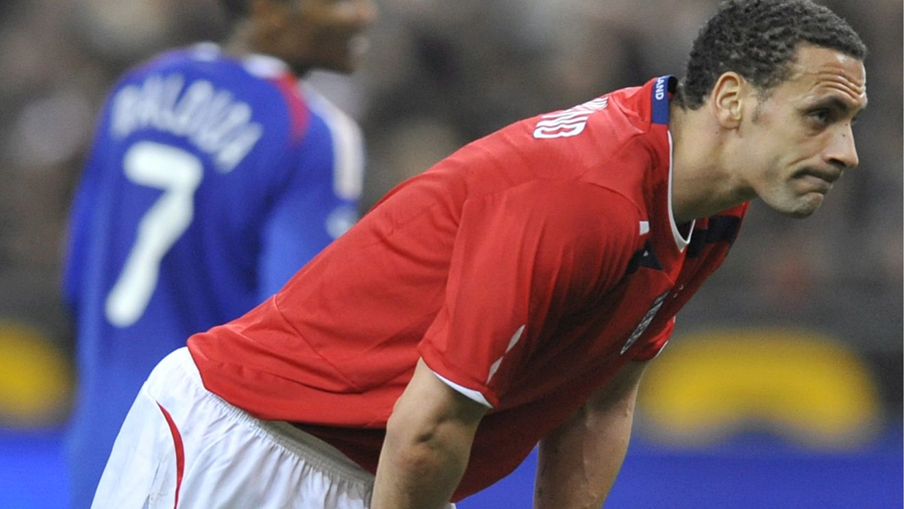 Rio Ferdinand, aproape de suspendare