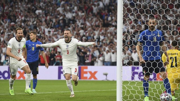 Povestea cutremurătoare a lui Luke Shaw. Eroul naționalei Angliei, la un pas să rămână fără un picior după o accidentare suferită în urmă cu 5 ani