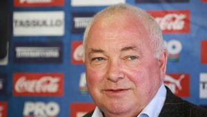 Constantin Dănilescu nu concepe ca Dinamo să retrogradeze și confirmă ProSport: „Cunosc situația de o lună! E de admirat ce au făcut fanii, dar de asta nu m-am înscris în programul DDB” | EXCLUSIV