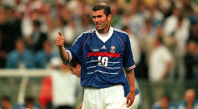 FABULOS | Acest tricou purtat de Zinedine Zidane în finala CM din 1998 a fost vândut. Prețul plătit de cumpărător