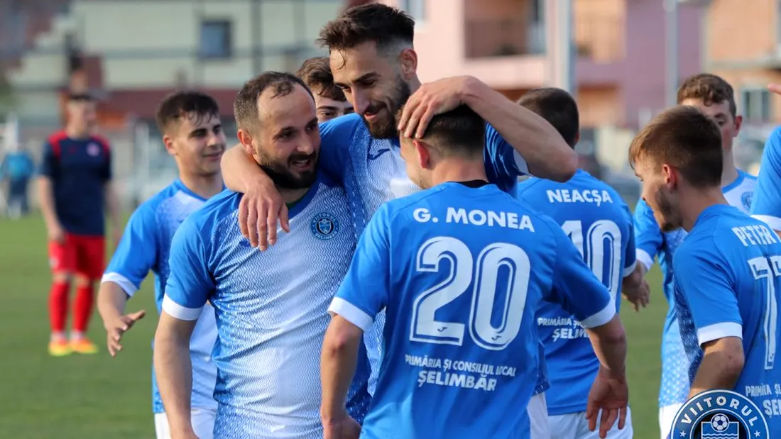 Viitorul Șelimbăr visează la Liga 2. Echipa antrenată de Florin Maxim se pregătește de primul baraj, cu Crișul Chișineu Criș. ”Nu cred că sunt diferențe mari între Sibiu și Arad”