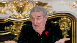 Gigi Becali s-a năpustit asupra invitatului din studio când a auzit întrebarea: „N-am chef de caterinca ta! Vezi-ți de treabă!”