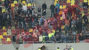Un nou episod cu "Buze" în prim plan! Managerul Stelei și-a trimis bodyguarzii să-i potolească pe fanii care protestau împotriva lui
