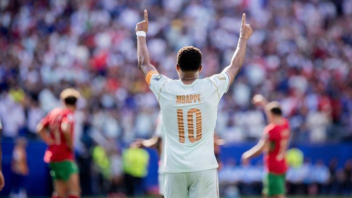 Kylian Mbappe a reușit ce n-a putut nici măcar Leo Messi! Recordul fantastic de goluri și pase de gol: e singurul din lume care a făcut asta la două Cupe Mondiale!