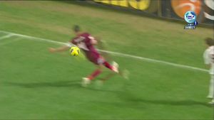 FOTO** Adversarele CFR-ului vor turba din nou de furie și vor sări la gâtul clujenilor! Rapid a avut penalty clar, Colțescu a închis ochii
