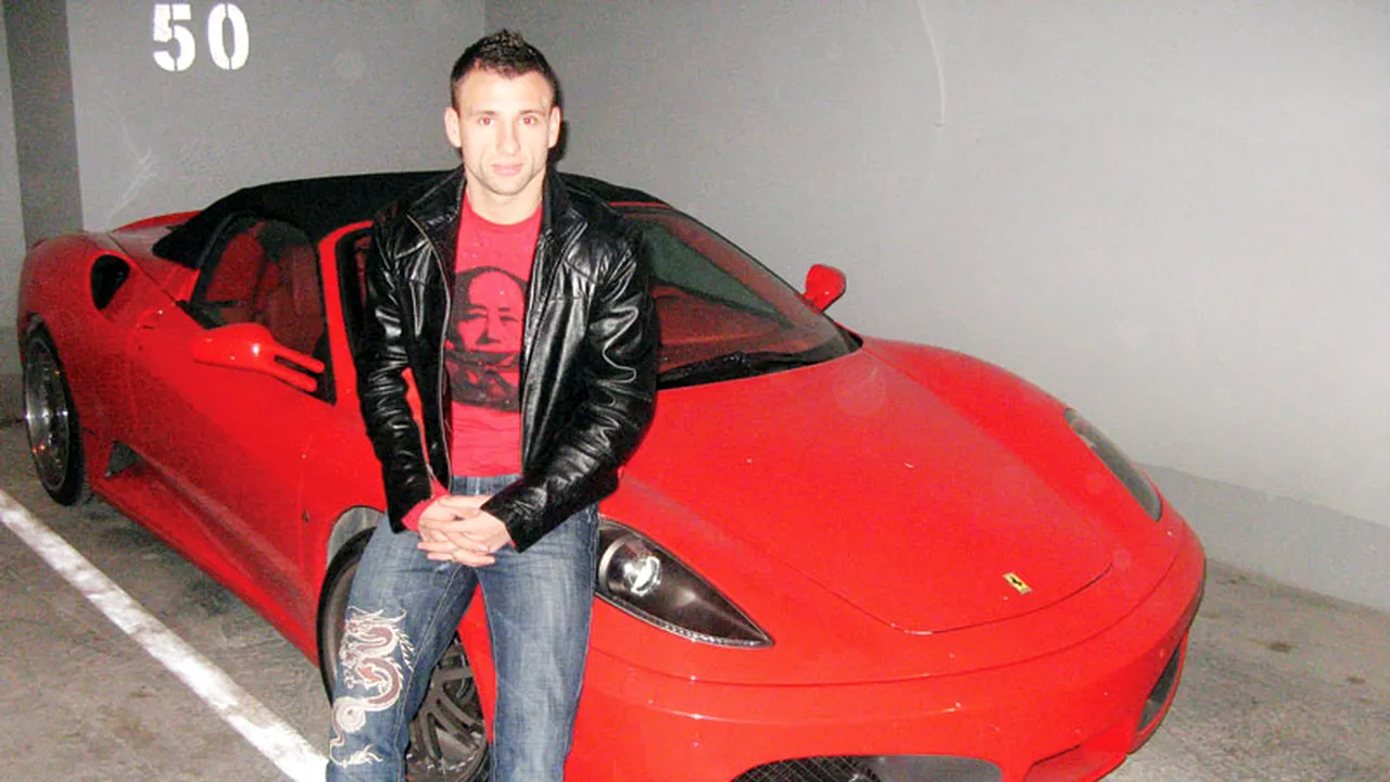 Răzvan Raț și-a îndeplinit visul: Ferrari 430