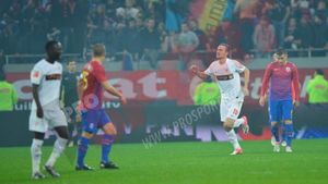 Dinamo, KO din interior. "Nu înțeleg de ce toți laudă echipa asta. Are 2-3 jucători și atât. Steaua va învinge clar!"