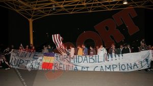 FOTO CFR-iștii, așteptați de fani la Cluj!