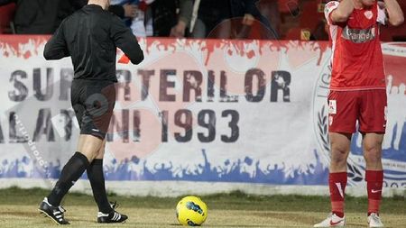 Kovacs recunoaște că a GREȘIT când l-a eliminat pe Marius Niculae!** Prima REACȚIE a arbitrului: "Ce să fac, să mă mut din țară?"