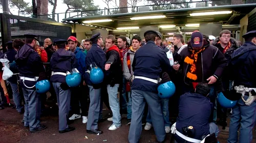 Scene incredibile la AS Roma!** Barusso, gonit de fani de la echipă!