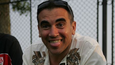 Penescu:** "Cred că oile lui Gigi se tăvălesc în grajd de râs!"