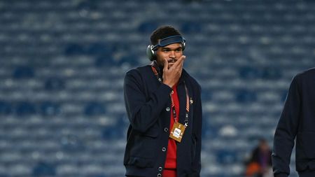 Se prăbuşeşte definitiv cariera lui Edjouma. Gigi Becali l-a dat afară din lotul pentru Europa, iar acum e refuzat în Superliga: „Nu-l mai vrem”