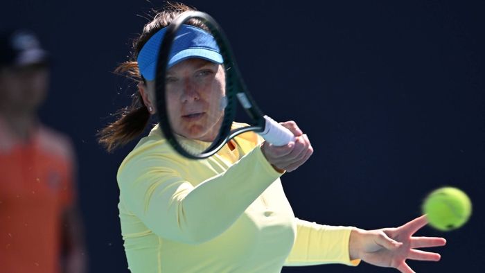 Simona Halep, atacată sălbatic în presa străină, care e invadată de reacțiile împotriva revenirii româncei pe teren! „S-a dopat și s-a dopat la greu, dar pentru că e plăcută de toată lumea a primit deja wildcard”
