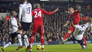 VIDEO** Liverpool pierde la Tottenham înaintea meciului cu Steaua!