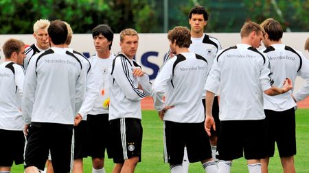 Germania va juca finala dacă va învinge în primul meci