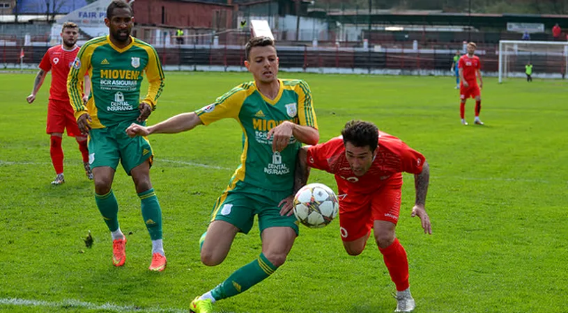 Echilibru până la final, la Reșița.** Metalul și CS Mioveni s-au împiedicat reciproc în cursa de urmărire a liderului