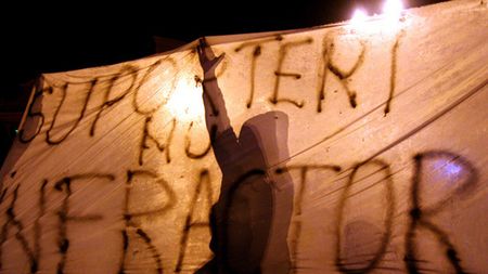 Noul premier critică comportamentul fanilor pe stadioane!** "Până acum era de neimaginat așa ceva! Trebuie să fim foarte prudenți"