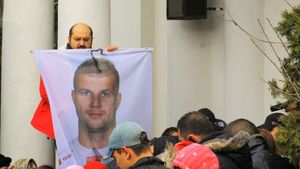 „Victoria i-o dedicăm lui Marian Cozma"