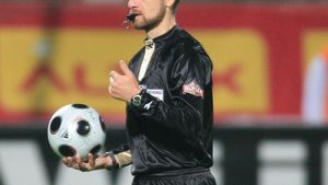 Alexandru Tudor va arbitra semifinala Dinamo-FC Timișoara!