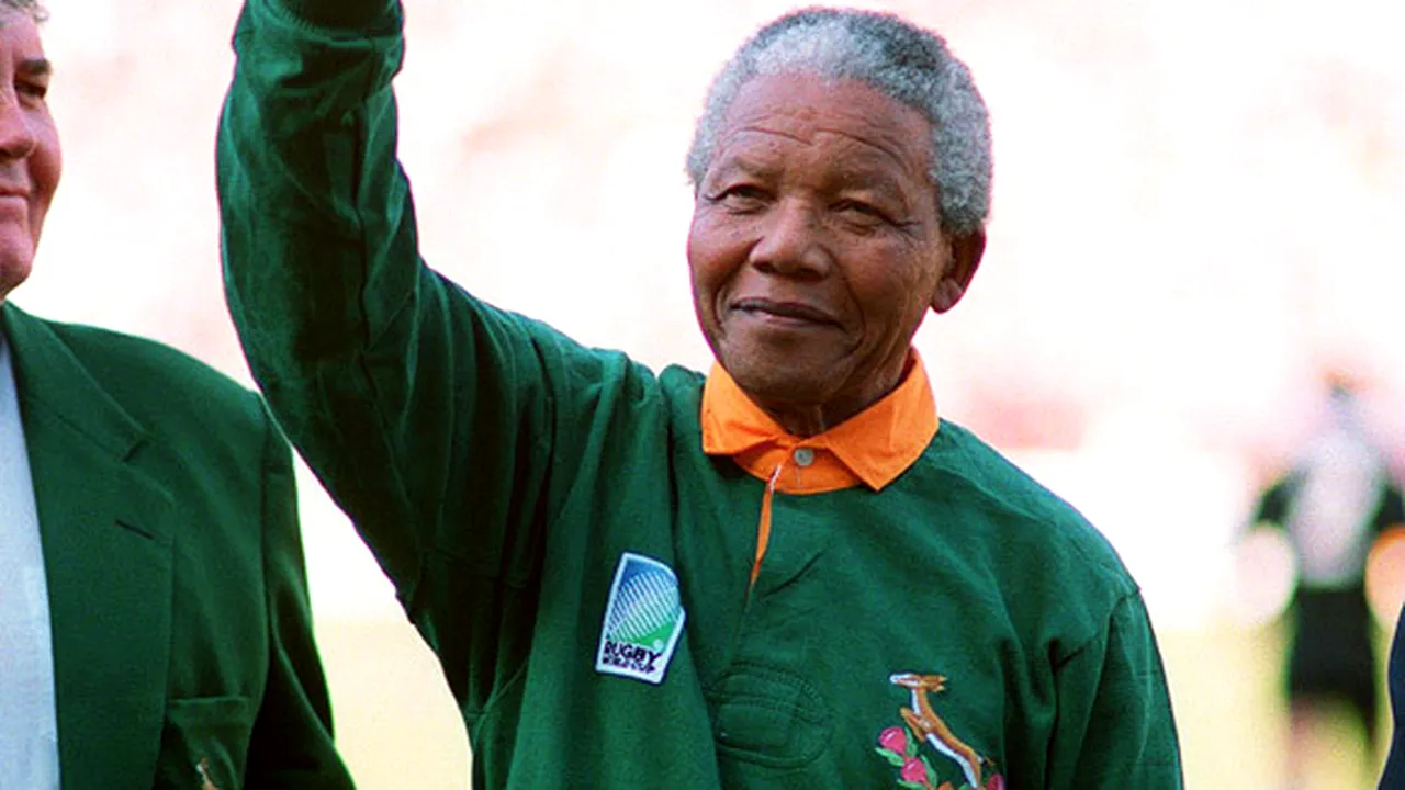O poveste care te va răscoli! Regretatul Nelson Mandela a schimbat o țară întreagă prin sport. Finala care a rămas în istorie