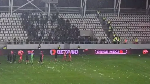 Momente urâte cu galeria „câinilor”! Ce le-au făcut ultrașii lui Dinamo fotbaliștilor lui Kopic după 3-3 cu Oțelul: imagini dezolante! VIDEO