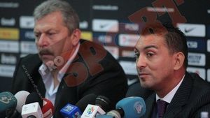 Disensiuni între membrii "generației de aur" a Stelei! Ienei: "Nu e munca lui Ilie, Piți a făcut selecția" / Duckadam: 'Nea Imi a fost răutăcios'