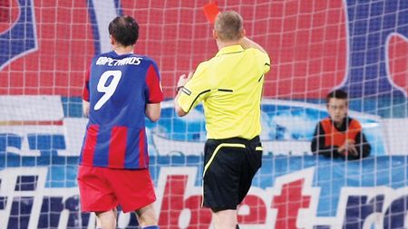 Kapetanos pledează nevinovat: "Nu l-am lovit pe Santacroce... nu am de ce să îmi cer scuze în fața colegilor"