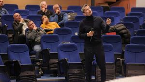 Confesiunea șocantă a lui Răzvan Lucescu: „Nu eu decid transferurile la PAOK!”. Detaliile incredibile confirmă că nu Gigi Becali a inventat modelul! Ionel Ganea: „Măcar lui Răzvan nu i se spune ce jucător să bage”. EXCLUSIV