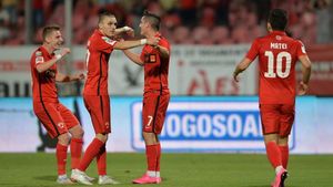 Dinamo e lider, Rednic exultă: "Acum ne uităm în jos. Unii spuneau că avem jucători slabi, grași...". Cine e pariul "Puriului" și până la ce oră au petrecut dinamoviștii după egalul cu Steaua