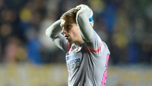 Unde pleacă Arlauskis? "Nu avem niciun contact cu Fiorentina, există două oferte din Anglia"