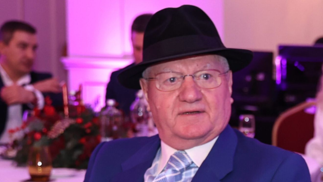 Dumitru Dragomir i-a făcut cadou un apartament de lux şi un Porsche de 200.000 de euro: "I le-am dat lui Bodi cu o singură condiție"