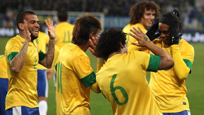 Ronaldinho, convocat de Scolari pentru amicalul de pe Wembley, contra Angliei! **Vezi lotul Braziliei