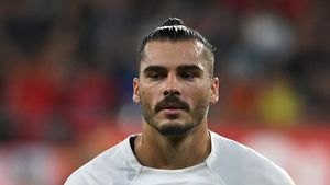 Transferul pregătit de FCSB a fost zărit în tribune la derby-ul cu Dinamo! A încercat să fie discret, dar a atras privirile celor din jur