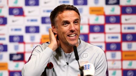 Phil Neville și-a dat demisia de la naționala Angliei în așteptarea numirii iminente pe banca lui Inter Miami
