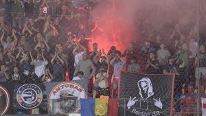 VIDEO & FOTO | Moment dezgustător al fanilor lui Dinamo în timpul momentului de reculegere ținut în memoria lui Cristian Țopescu. Ce au putut striga