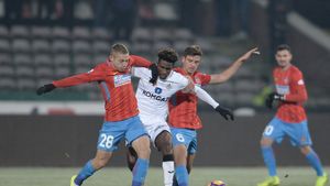 EXCLUSIV | Un coleg l-a dat de gol pe fotbalistul de la FCSB! Cum se comporta alături de echipă: "Nici nu știam dacă a venit la antrenament sau nu"