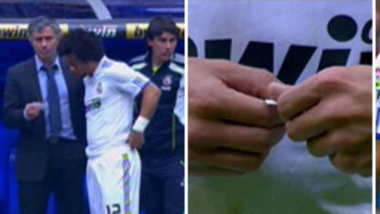 FOTO** Jose Mourinho uimește din nou! Le-a "vorbit" elevilor săi prin bilețele! Jucătorii n-au înțeles nimic și au pierdut cu Zaragoza