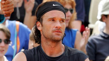 A fost finalist la BRD Open și campion pentru Raluca Sandu. Celebrul Carlos Moya îi ridică mingea la fileu Simonei Halep: "E o jucătoare uriașă, sper că va deveni numărul 1 WTA!"